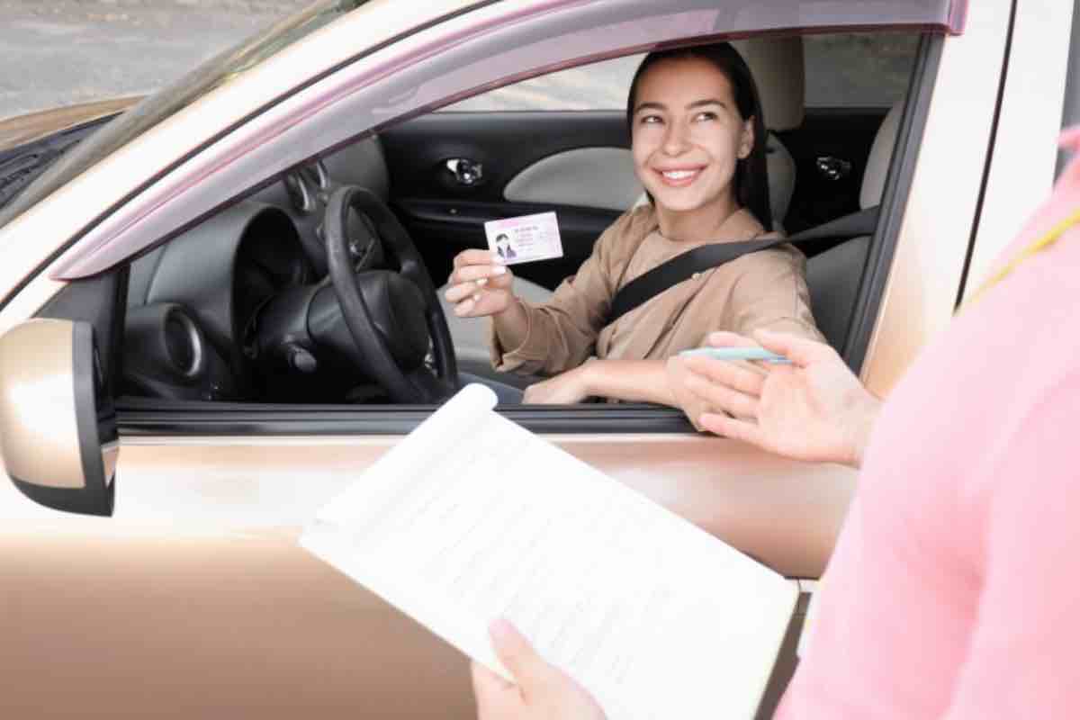 Neopatentata quali auto elettriche si possono guidare