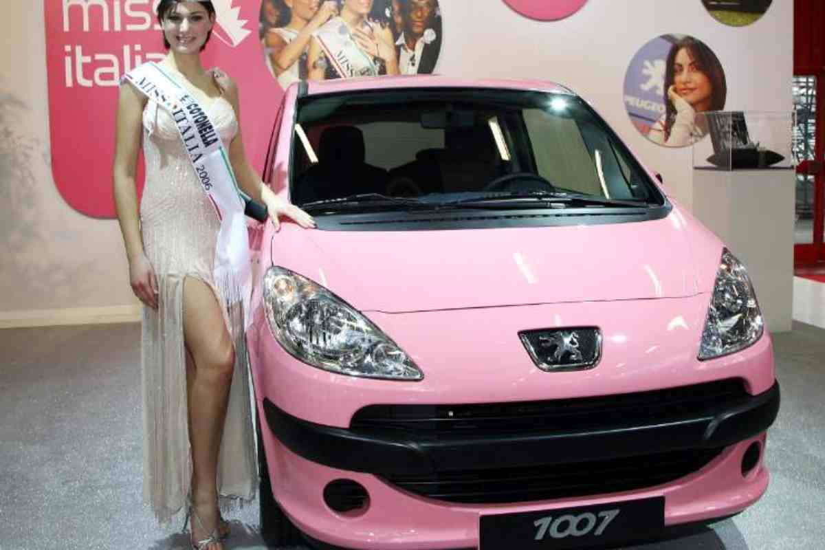 Le caratteristiche della Peugeot 1007