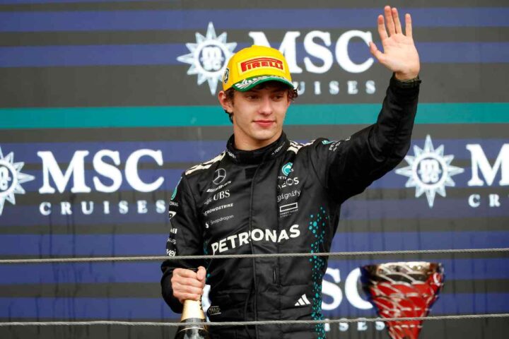 Kimi Antonelli sul podio