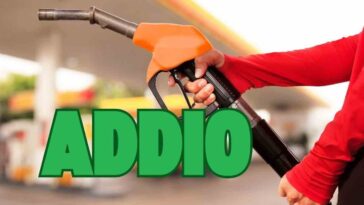 tesla supercharger benzina distributori