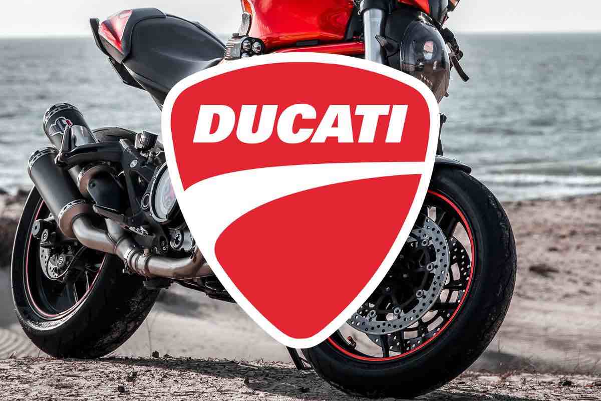 Ducati Hypermotard V2 moto