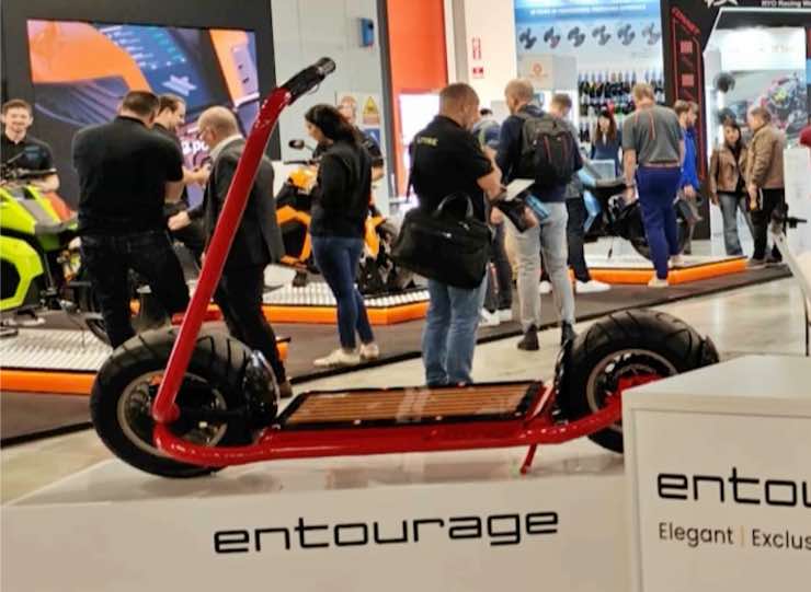 Entourage Intervista esclusiva monopattino scooter