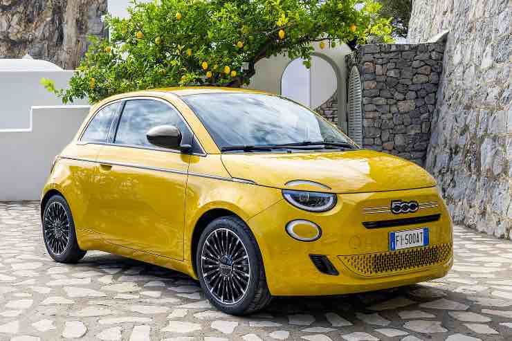 FIAT 500 Hybrid Mirafiori