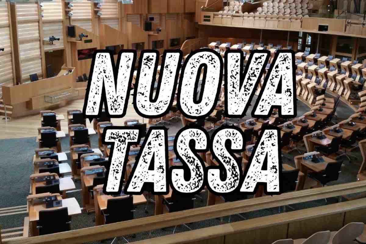 auto elettrica governo tassa Regno Unito