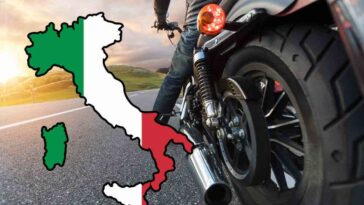 Moto Italia EICMA Benelli TNT 550