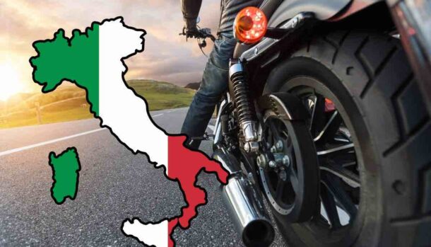 Moto Italia EICMA Benelli TNT 550