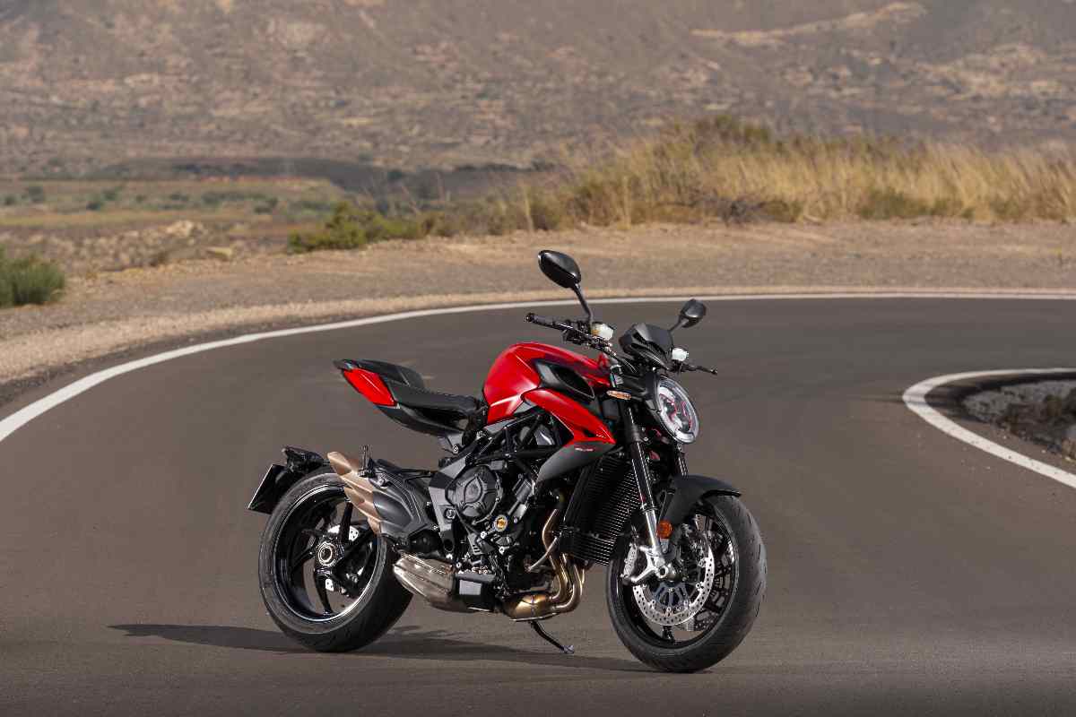 mv agusta brutale 800