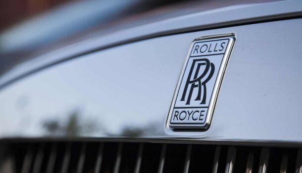 La Rolls-Royce più brutta di sempre? Hanno decisamente esagerato: con queste aggiunte l'hanno stravolta
