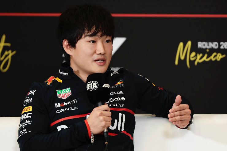 Tsunoda Red Bull Verstappen F1