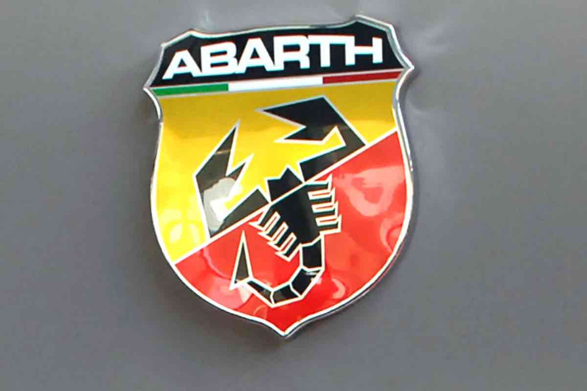 Abarth che strizzava l'occhio alla Ferrari