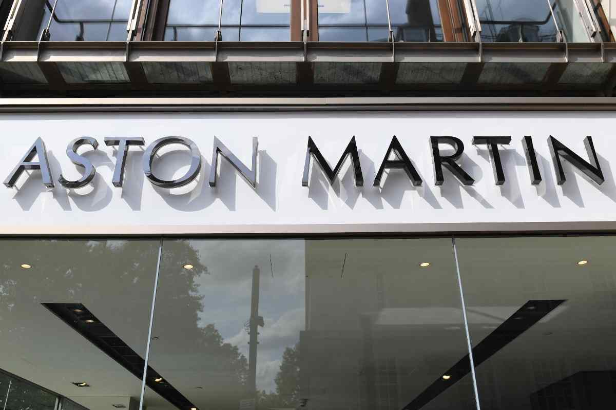 Acquisto Aston Martin