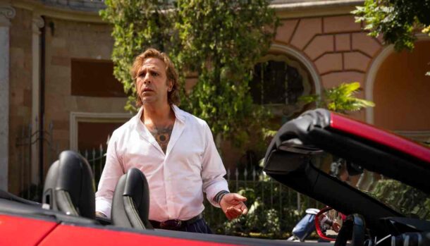 Checco Zalone in una scena del film "Buen Camino"