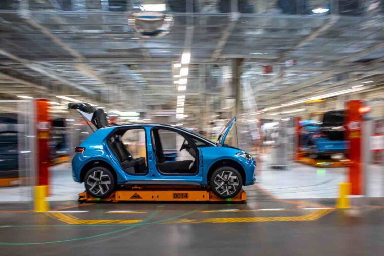 Fabbrica auto storica chiusura