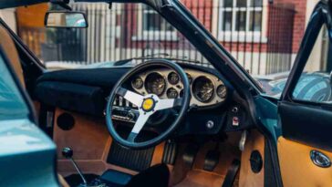 La Ferrari venduta all'asta