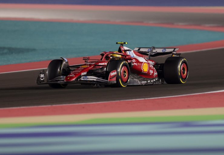 Lewis Hamilton media negativi