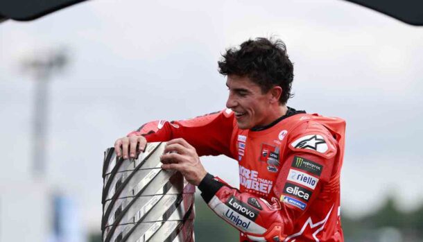 Marquez pronto a copiare Valentino Rossi