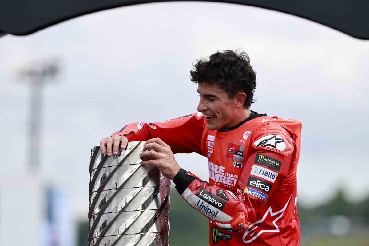 Marquez pronto a copiare Valentino Rossi