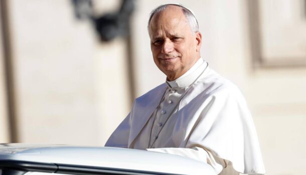 La nuova auto di Papa Leone XIV