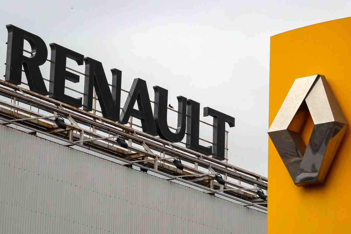 Guai per Renault