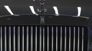 Rolls-Royce trovata in una casa abbandonata
