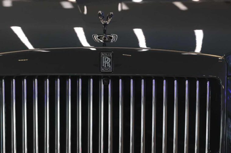 Rolls-Royce trovata in una casa abbandonata