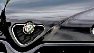 L'Alfa Romeo più esagerata che si sia mai vista: è nata dalla più desiderata dagli italiani