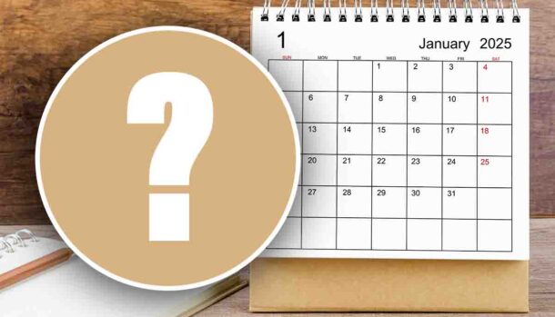 un punto interrogativo con vicino un calendario