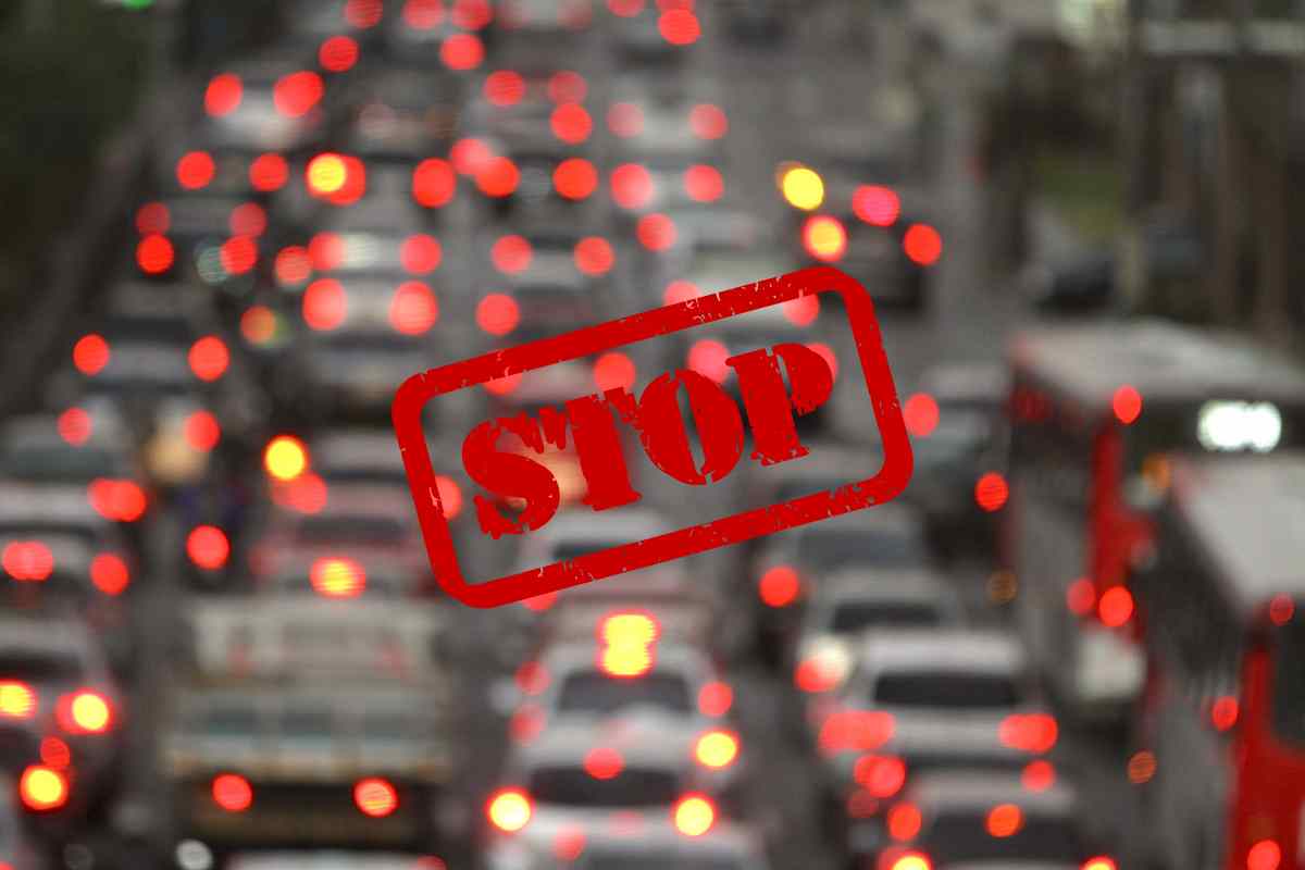 traffico stop segnale