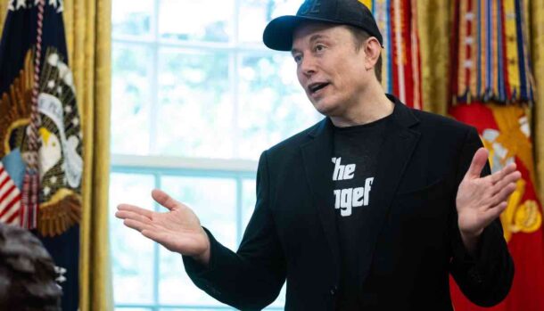 tesla full self driving novità elon musk