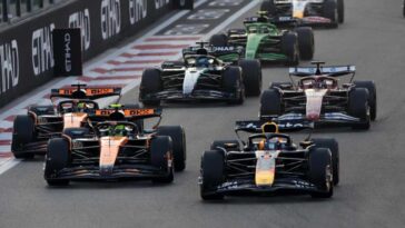 monoposto di Formula 1 al via