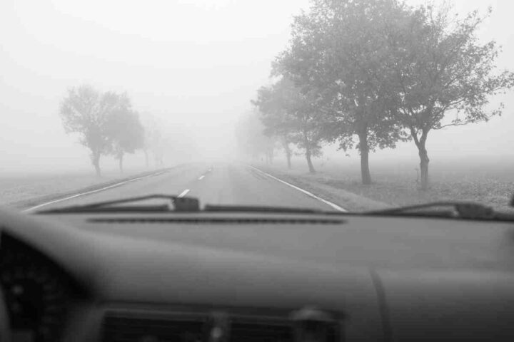 nebbia auto 