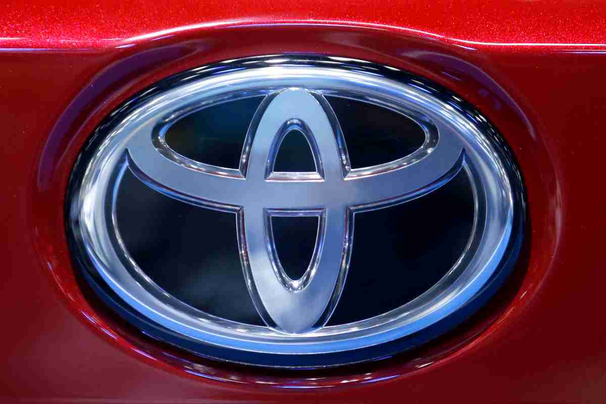 toyota logo