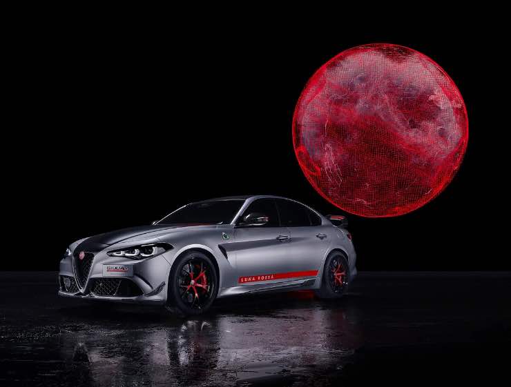 Alfa Romeo Giulia Quadrifoglio Luna Rossa i suoi segreti