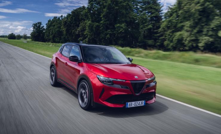 Alfa Romeo Junior a 220 euro al mese