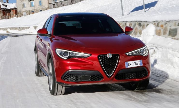 Alfa Romeo Stelvio slitta al 2028
