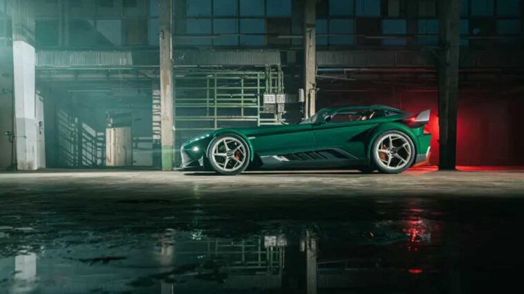 Auto sportiva potenza folle