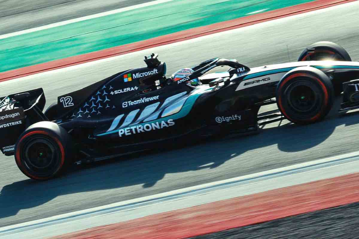 Mercedes allarme per i rivali