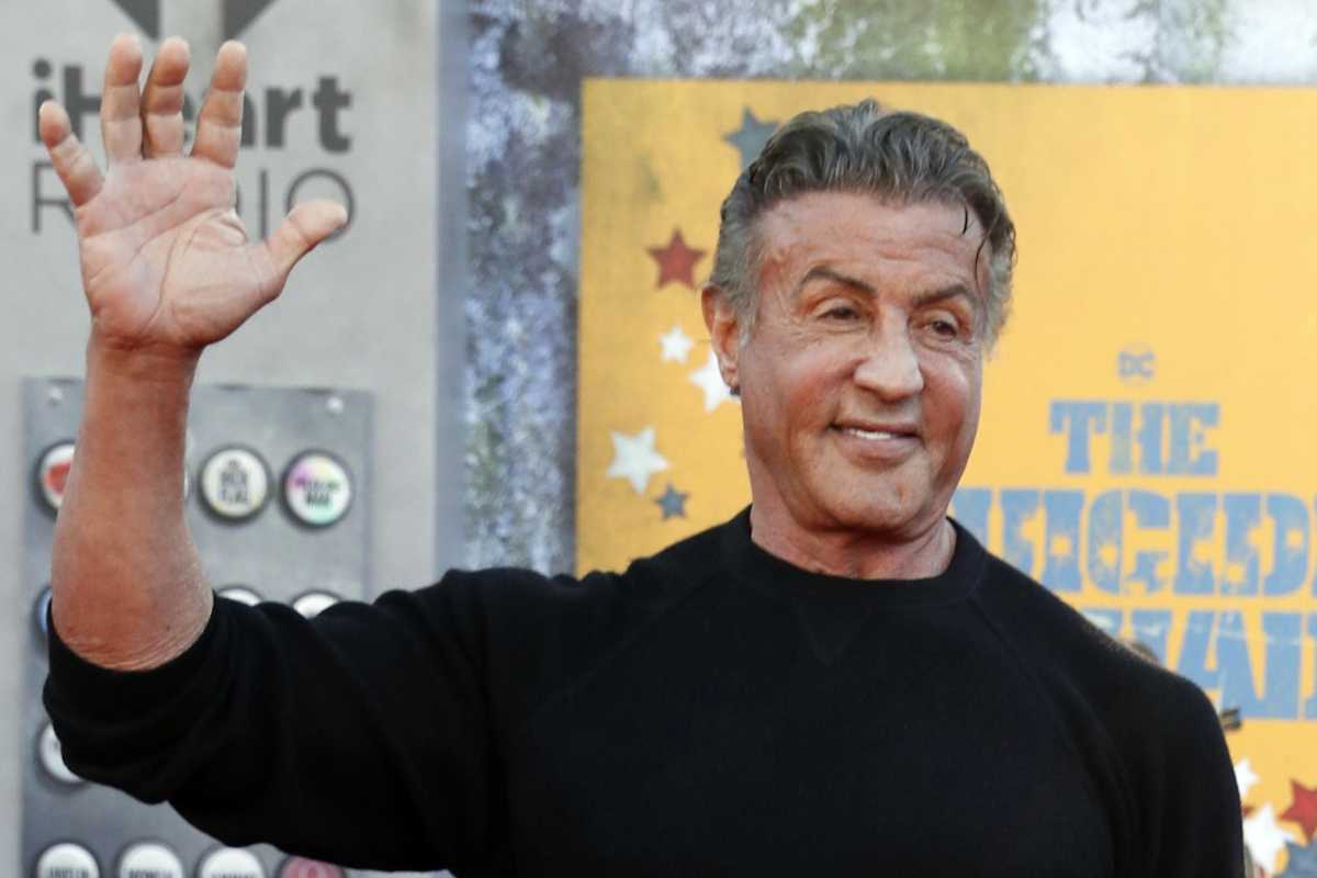 Sylvester Stallone parco auto