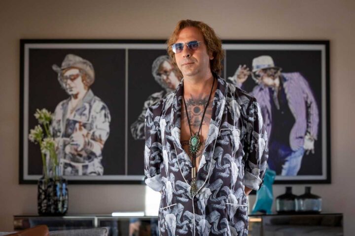 Checco Zalone in una scena di Buen Camino