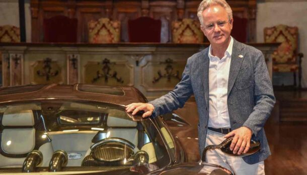 Pagani dice la sua sulle supercar elettriche