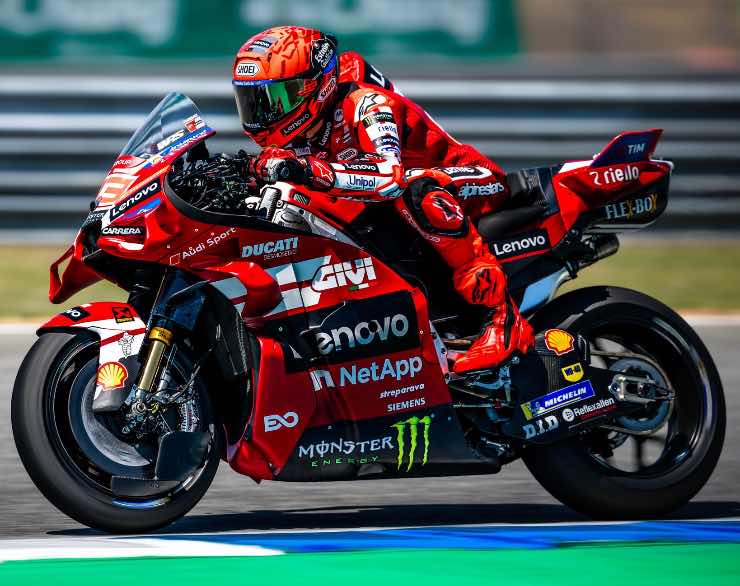Marc Marquez favorito per Lorenzo