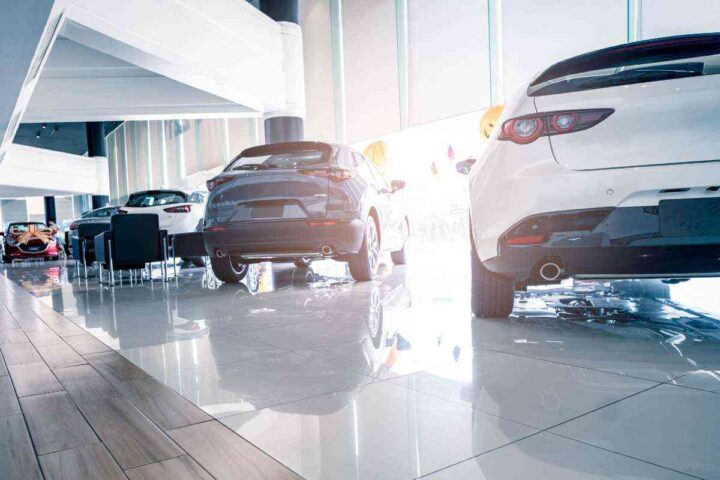 Mercato auto, italiano