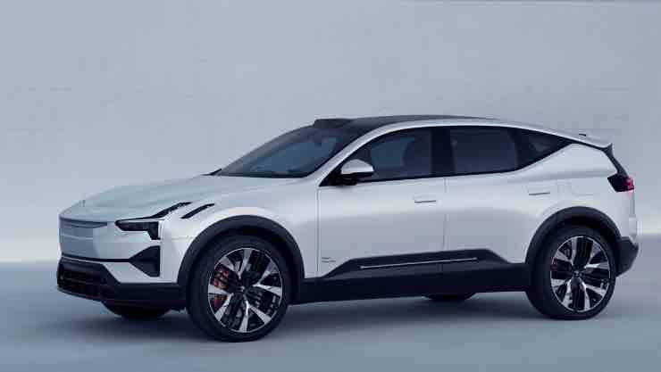 Polestar 3 problemi sedili posteriori