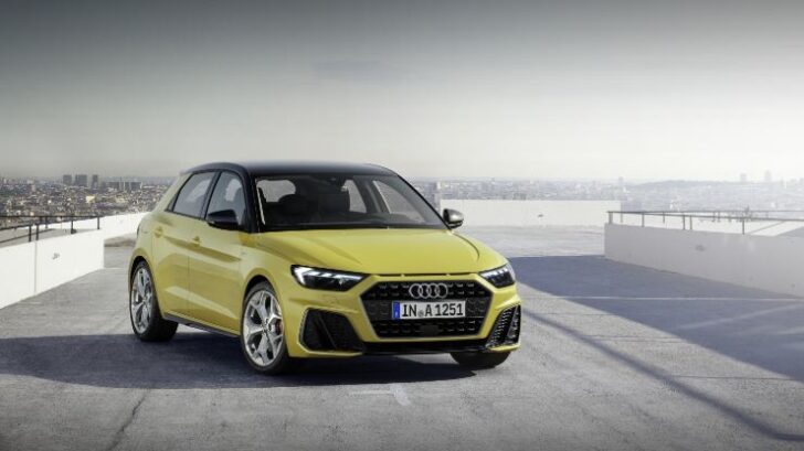 un'Audi A1 di colore giallo