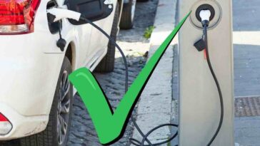 auto ibrida novità prezzo peugeot 208 bio hybrid