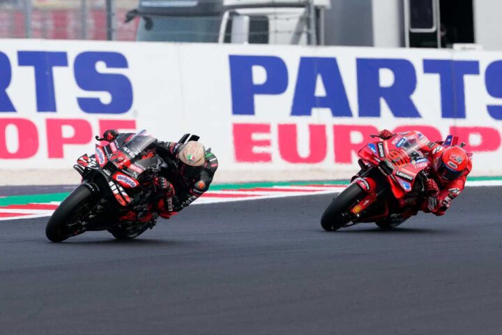 Bezzecchi e Marquez in pista