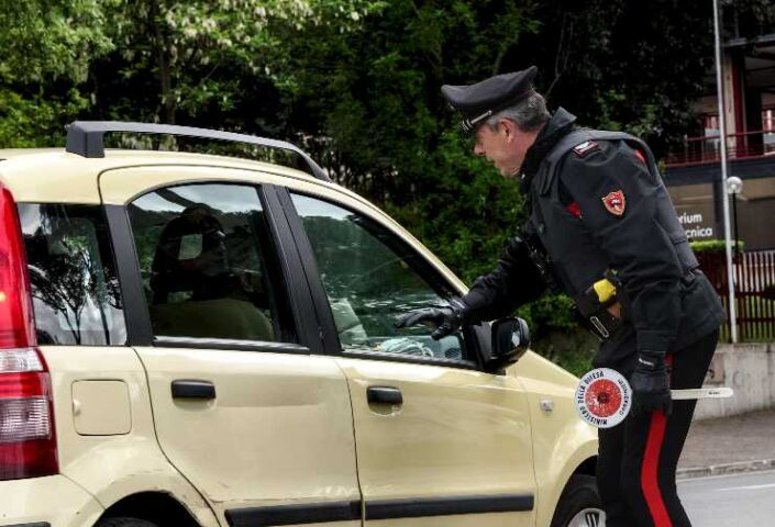 posto di blocco Carabinieri
