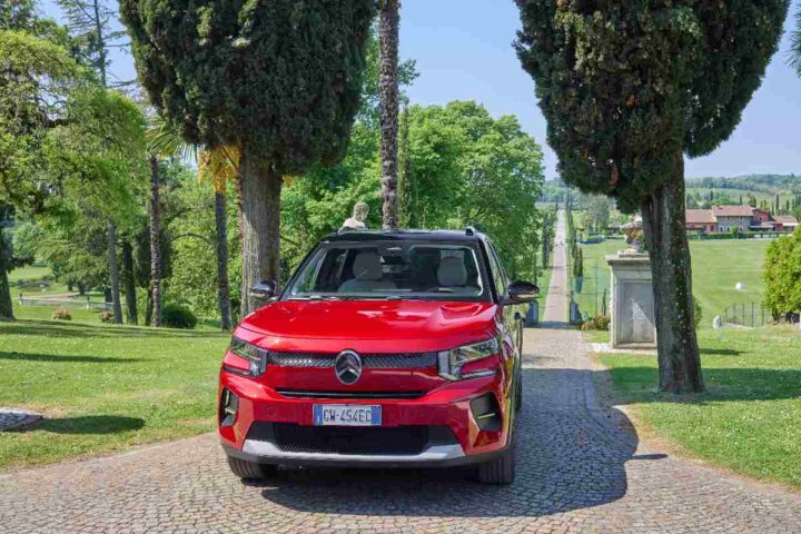 Citroen C3 di colore rosso