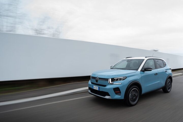 una Citroen C3 in strada