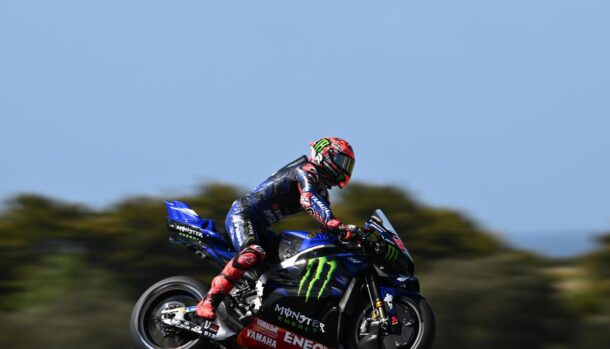 Fabio Quartararo in pista con la Yamaha